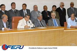 Presidente  e nova Diretoria são empossados na sede da FERJ