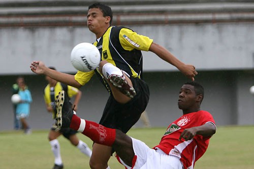 Volta Redonda vence o América: 4 a 2