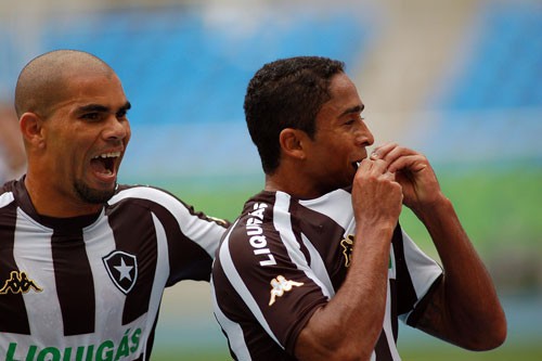 Botafogo derrota o Americano: 3 a 0