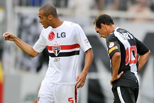 VASCO PERDE PARA O SÃO PAULO E SE COMPLICA: 2 A 1