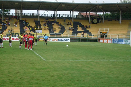 Volta Redonda vence o Cardoso Moreira: 5 a 1