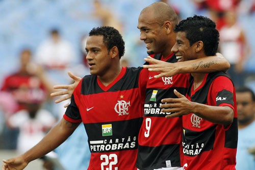 FLAMENGO PERDE PARA O NACIONAL (URU)