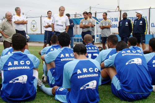 ALEXANDRE GAMA ASSUME O MACAÉ ESPORTE