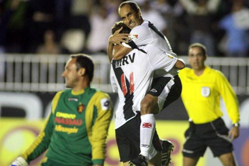 VASCO VENCE O SPORT: 4 A 0