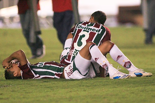 NOS PÊNALTIS, FLU PERDE A LIBERTADORES