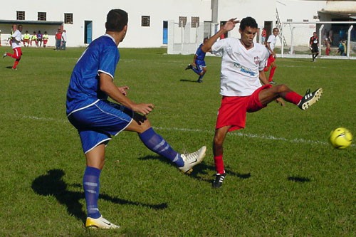 ANGRA ASSUME A LIDERANÇA DO GRUPO B: 1 A 0