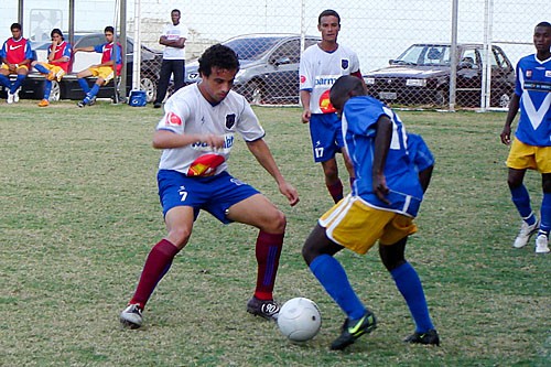 BRÉSCIA VENCE E ASSUME A VICE-LIDERANÇA: 4 A 2