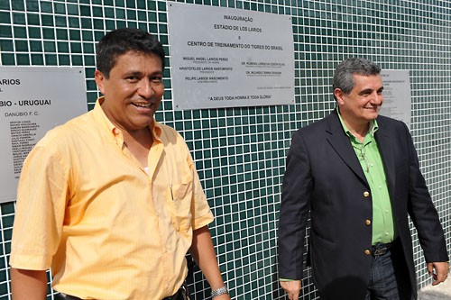 TIGRES INAUGURA SEU ESTÁDIO: DE LOS LÁRIOS