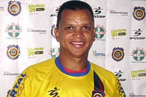 MADUREIRA CONTRATA ATACANTE WARLEY