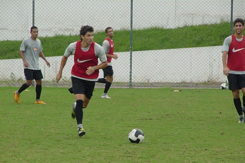 Sendas, de olho nos adversários, enfrenta o Nova Iguaçu