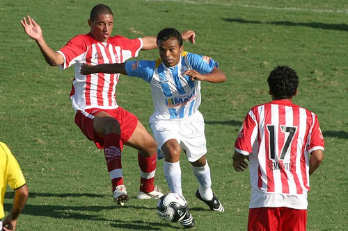 MACAÉ ESPORTE VENCE O BANGU: 1 A 0