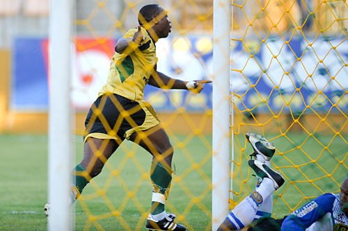 TIGRES DO BRASIL VENCE A PRIMEIRA NO CARIOCA: 2 A 0