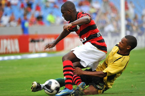 TUDO IGUAL NO MARACANÃ: 1 A 1