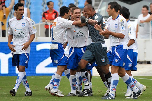 NOS PÊNALTIS, FRIBURGUENSE VENCE O MADUREIRA E ESTÁ NA FINAL DO TROFÉU
JOÃO ELLIS FILHO