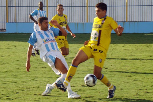 MACAÉ ESPORTE VENCE A PRIMEIRA NA COPA RIO: 2 A 1