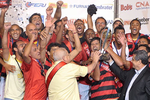 FLAMENGO É TRICAMPEÃO CARIOCA