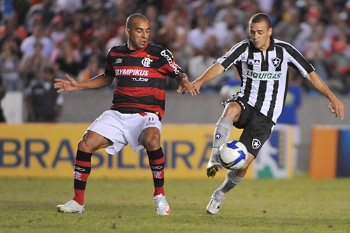 Mais um empate entre Flamengo e Botafogo: 2 a 2