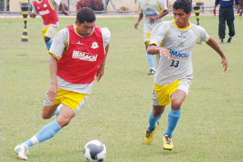 Desfalcado, Macaé enfrenta o Vasco na busca da primeira vitória