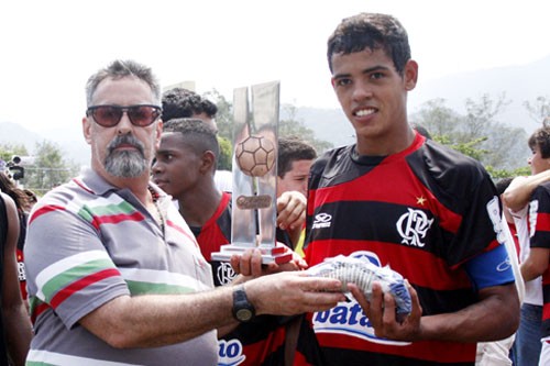 Flamengo é campeão Estadual Juvenil