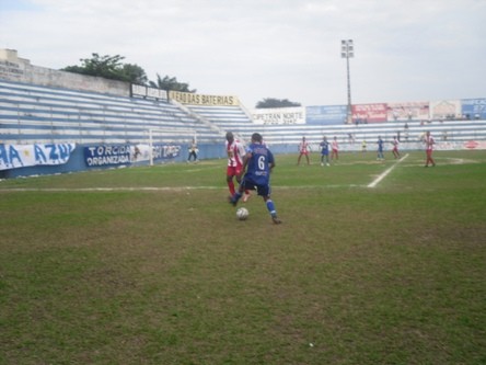 Goytacaz vence o Bangu e assume a liderança do Grupo E