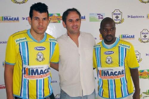 Macaé Esporte apresenta os primeiros reforços para o Carioca 2011