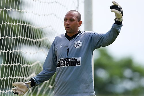 Goleiro Cléber confiante para a disputa da Taça Rio