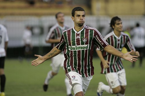 Com dois de André Lima, Fluminense vence o Resende: 2 a 1