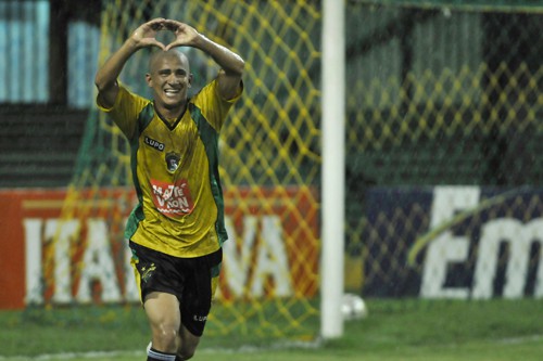 Tigres vence o Volta Redonda e se afasta da zona de perigo: 3 a 0