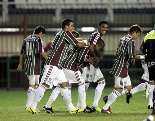 Fluminense vence o Madureira e fica muito perto da vaga: 3 a 1