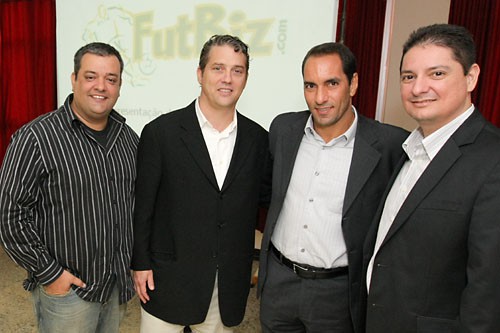 Edmundo lança site FUTBIZ.COM no auditório da FERJ