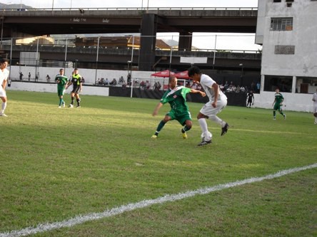 Cabofriense vence e se classifica para a segunda fase: 2 a 0