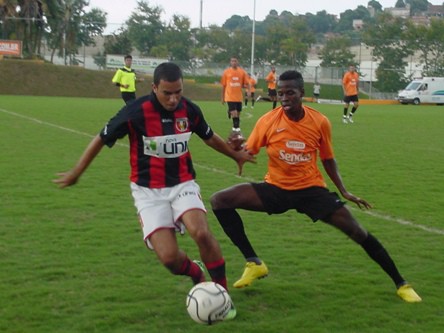 Itaperuna vence o Sendas em São João de Meriti: 2 a 1