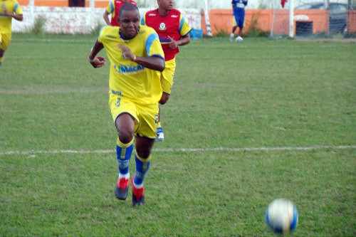 Macaé Esporte contrata atacante para o Brasileiro da Série C