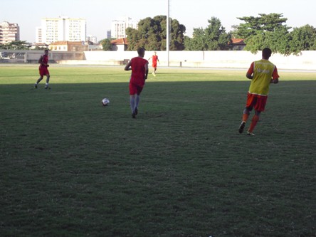 Duque de Caxias derrota o Bangu em jogo-treino no Engenhão 2 a 1