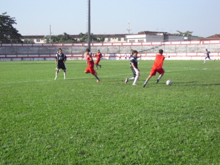 Bangu vence jogo-treino em Moça Bonita