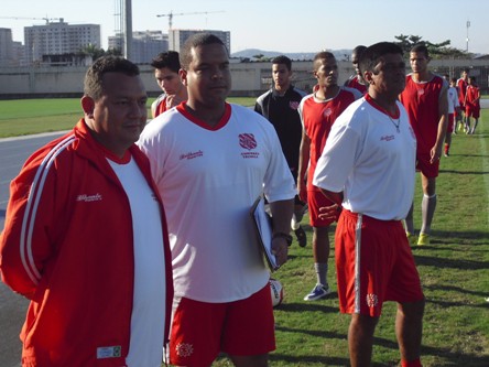 Mazolinha define Bangu para jogo-treino deste sábado contra o Duque de Caxias