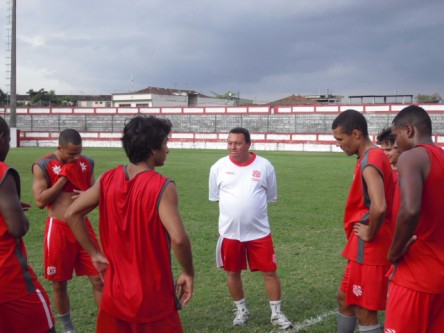 Bangu pronto para a estreia na Copa Rio