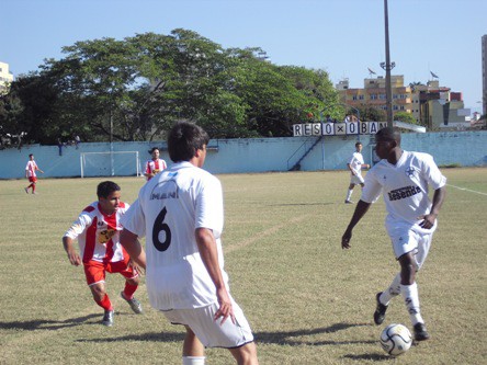 Bangu vence o Resende e é líder isolado do Grupo B: 1 a 0