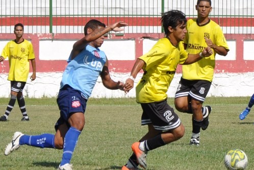 Mesquita perde para o Bangu em jogo-treino