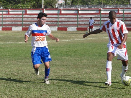 Friburguense derrota o Bangu e se classifica