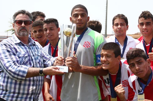 Bangu conquista o Torneio Especial Sub 17