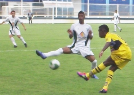 Serra Macaense vence o Madureira e segue vivo na Copa Rio