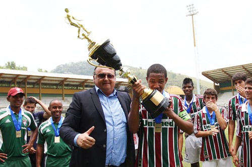 Fluminense é Campeão do Torneio Guilherme Embry