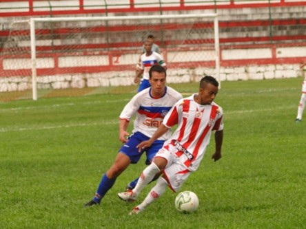 Friburguense surpreende Bangu em Moça Bonita