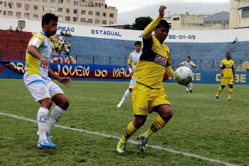 Madureira em vantagem na semifinal da Copa Rio