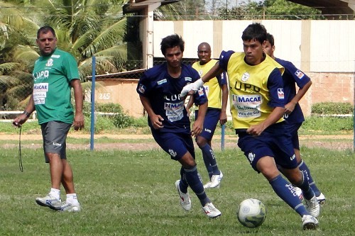 Macaé enfrenta o Bangu de olho na primeira colocação