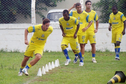 Jogadores do Macaé voltaram ao batente nesta terça-feira