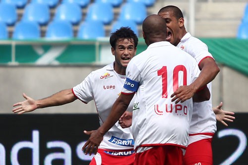 Bangu vence a primeira na Taça Rio