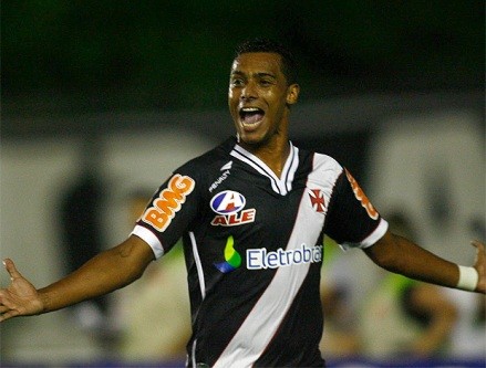 Vasco empata e se garante nas semifinais da Copa do Brasil