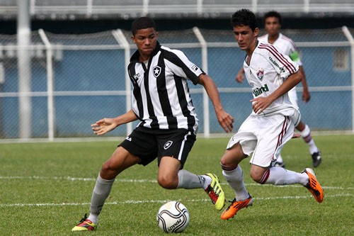 Botafogo e Fluminense empatam pela Taça Rio de Juniores